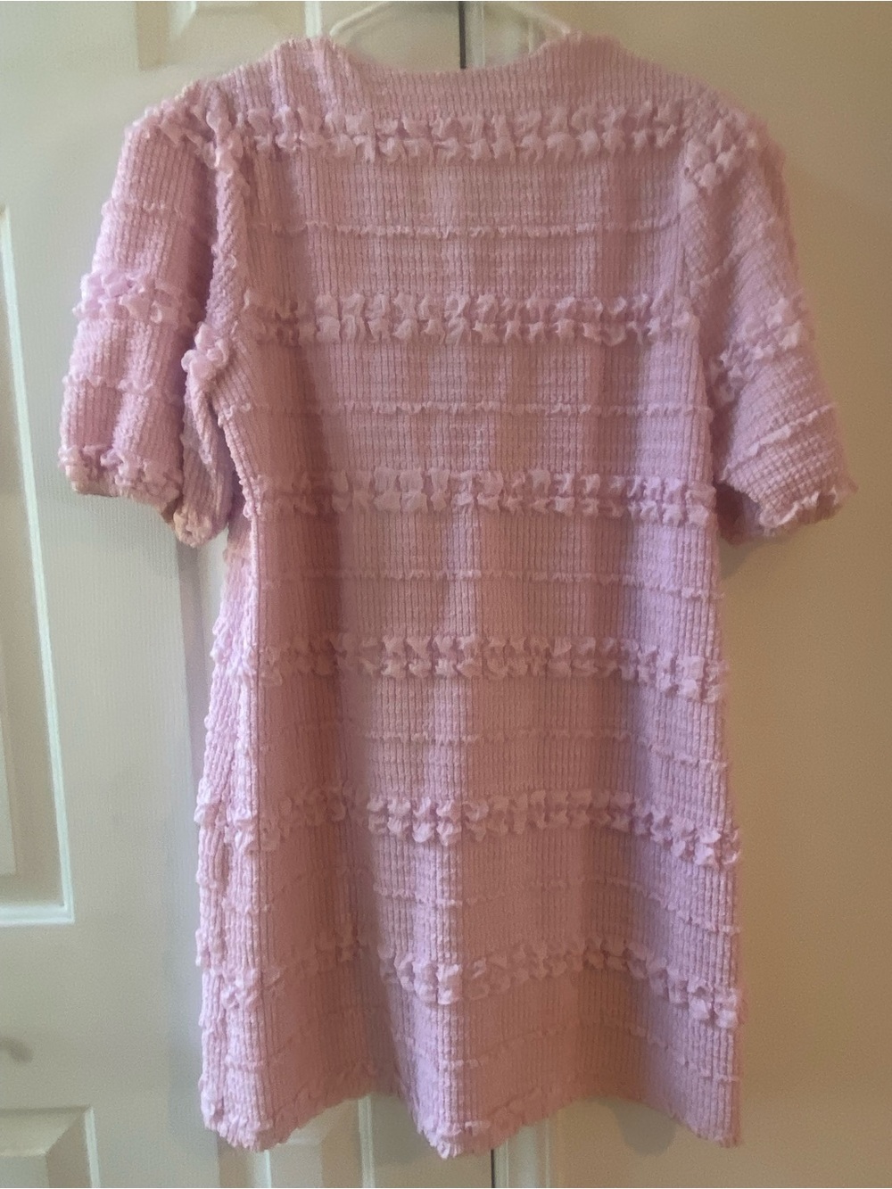 Women’s ' Pink Textured Puff-Sleeve Boutique Dress- JUST LIKE NEW!!! 💗 - Picture 5 of 8